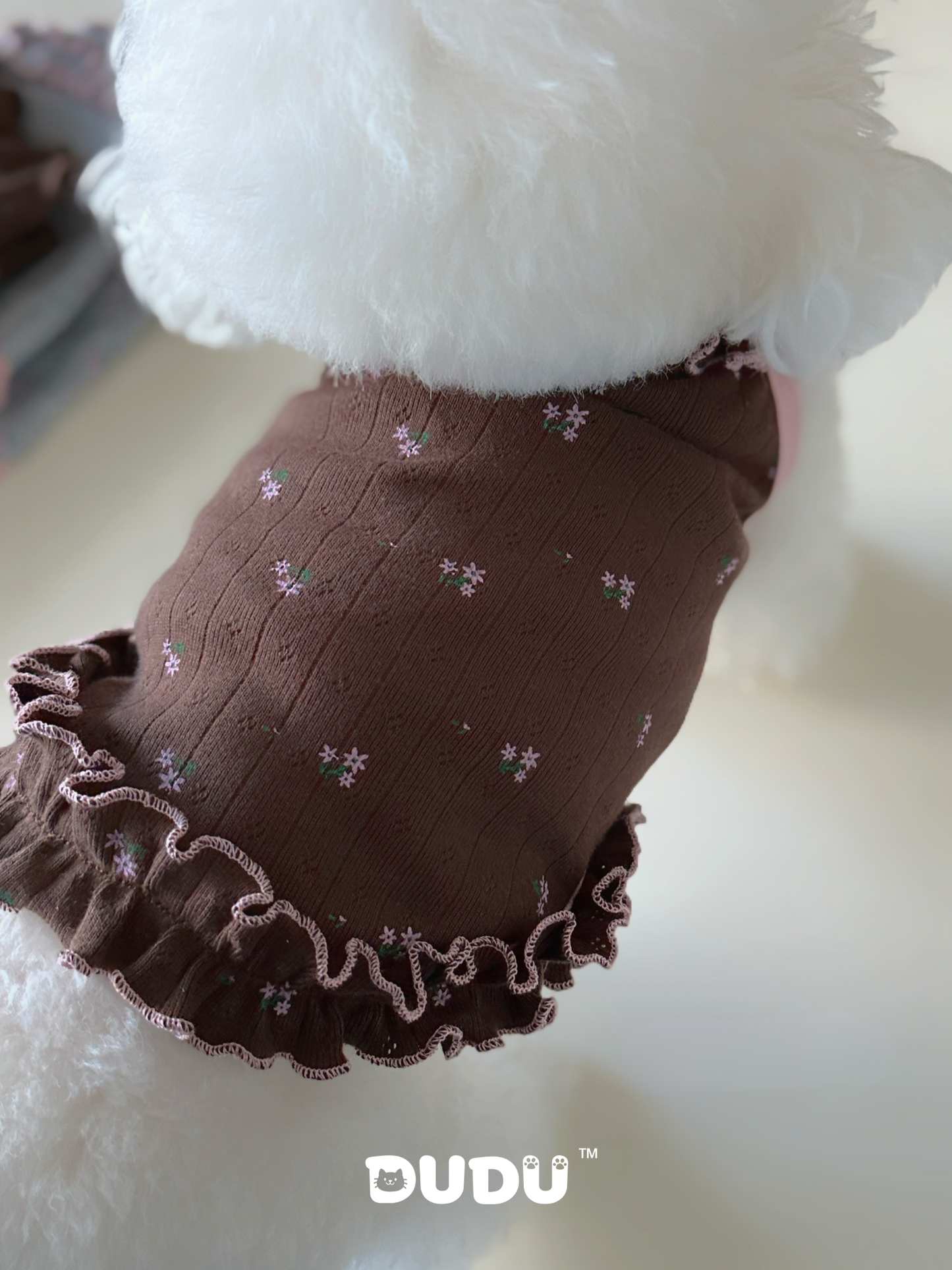 【DUDU Handcrafted】Creamy Blossom · Vintage Floral Ruffle Pet Camisole